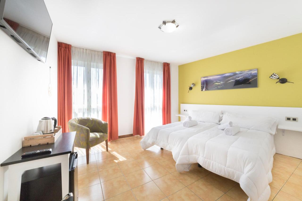 Stellae Luscofusco Hotel Santiago de Compostela Luaran gambar