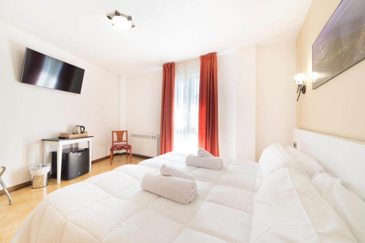 Stellae Luscofusco Hotel Santiago de Compostela Luaran gambar
